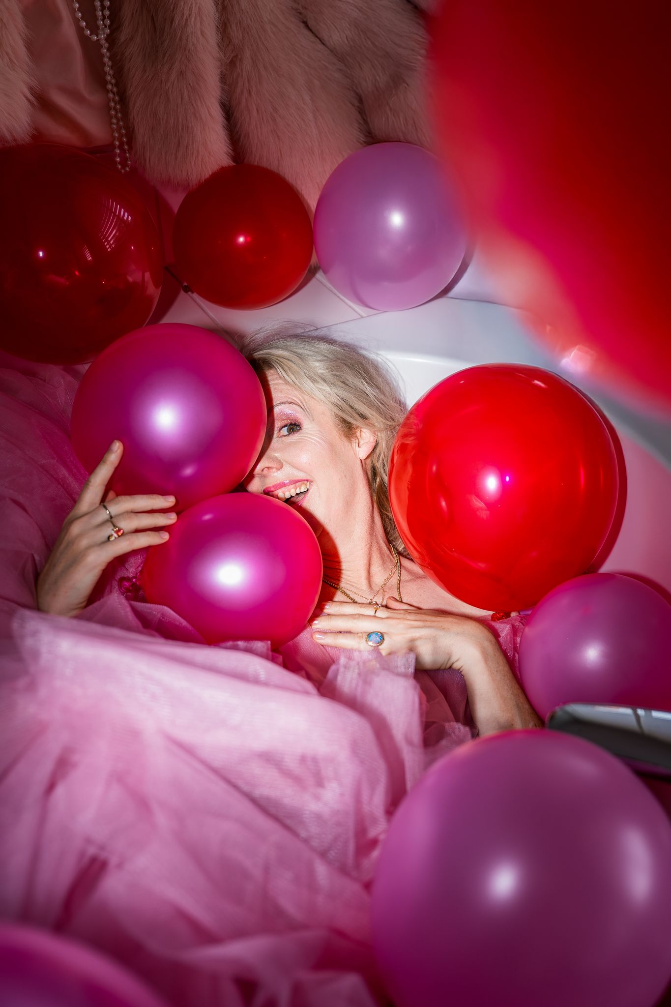Branding Shoot roze en rode ballonnen